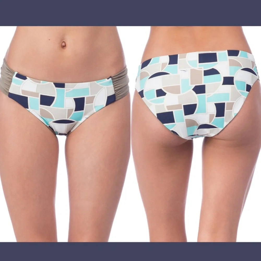 NEW $68 Trina‎ Turk Disco Deco Reversible Bikini Bottoms [SZ 8 ]